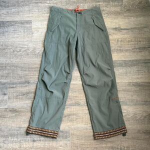 American Eagle Outfitters Green Cargo pants Size 8